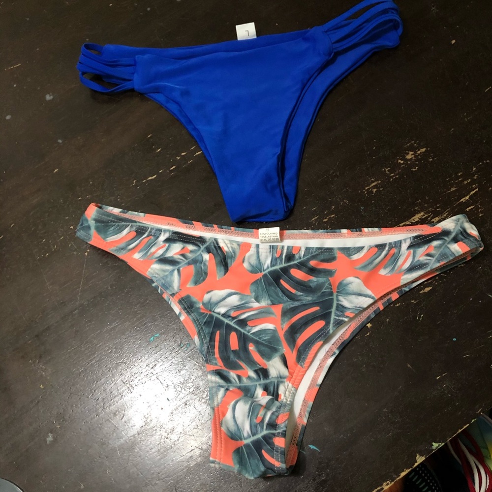 Size large bathing suit bottoms